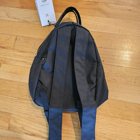 Hershel Nova Mini - Picture 2 of 3